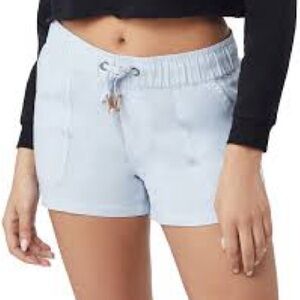 Tentree Tencel Instow Short
Regular Mid-rise Pull-on Short
Blue Size Extra Small